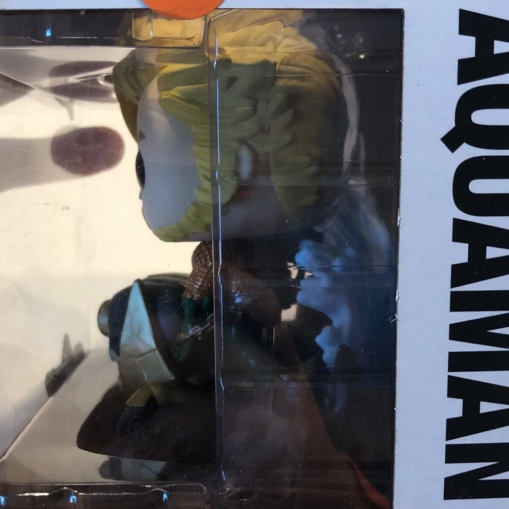 Funko Aquaman Deluxe Vinyl Figure with Gold and Black Accents
